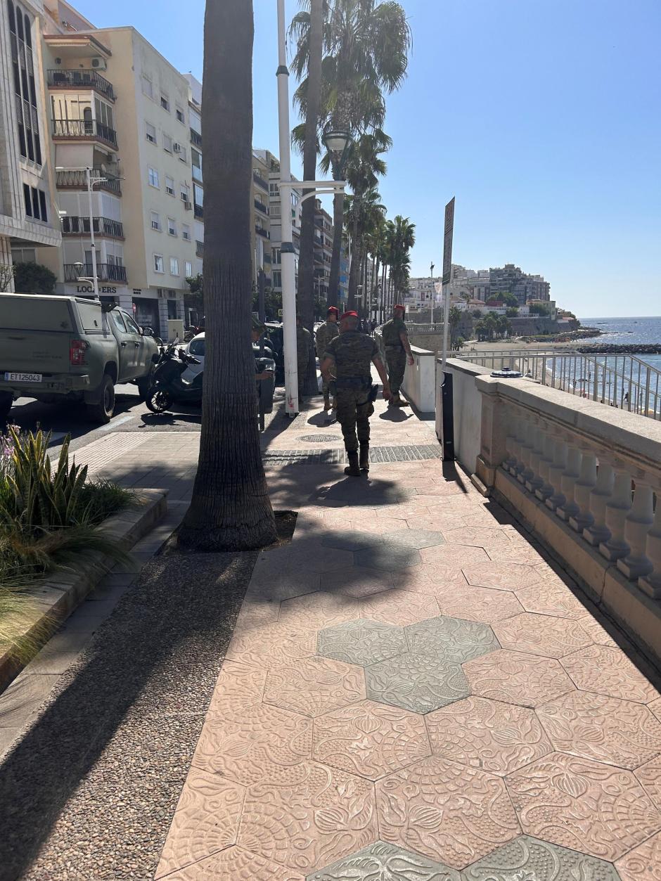 Ceuta recobra el pulso de la rutina, pero la presencia policial desmiente a aquellos que dicen vender que la situación es de normalidad