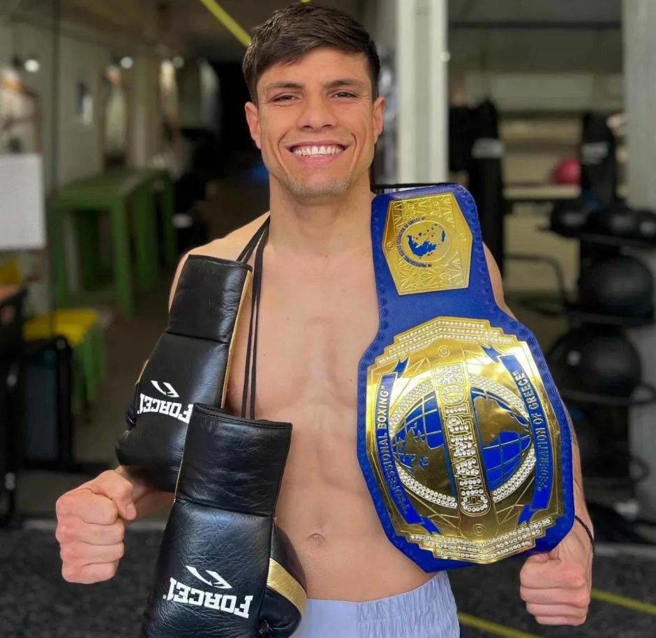 Sharif Ahmadzai tras una victoria
