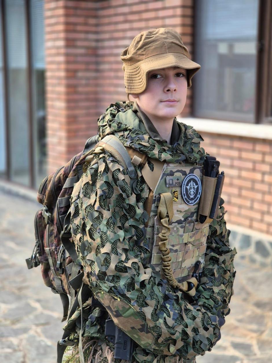 El príncipe Simeón es un apasionado del mundo militar la naturaleza y la aventura que con solo 19 años ya tiene claro que quiere ser Boina Verde - Cedida