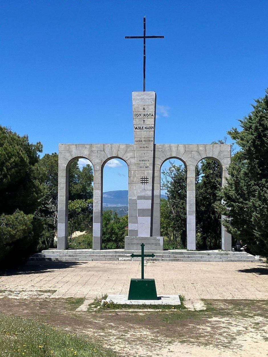 Monumento a los Rumanos Caídos, en Majadahonda (Madrid)