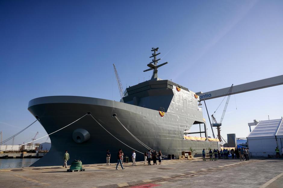 Navantia ha botado este viernes en sus instalaciones de Puerto Real (Cádiz) el Buque de Acción Marítima de Intervención Subacuática (BAM-IS) A-21 Poseidón