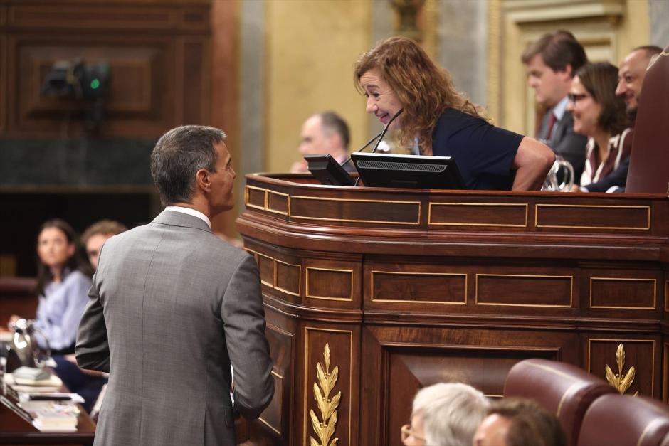 El presidente del Gobierno, Pedro Sánchez, y la presidenta del Congreso, Francina Armengol