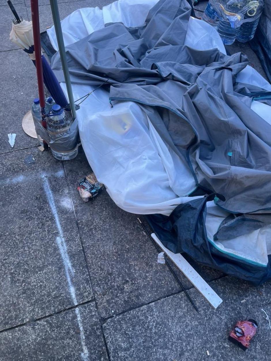 Aspecto de la acampada en Sol