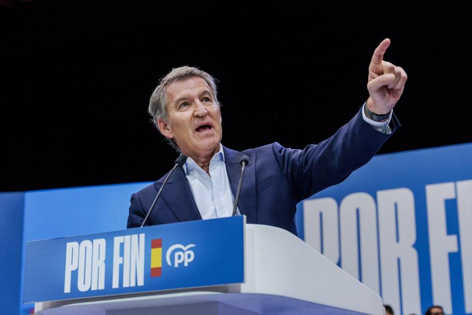 El presidente del Partido Popular, Alberto Núñez Feijóo, durante un acto de precampaña del Partido Popular (PP), en Ifema, a 10 de octubre de 2026,