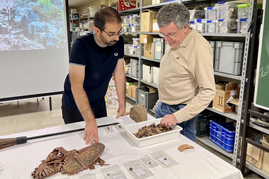 El grupo de investigación Historia y Arqueológica de la Universidad de León presentan los resultados de la última campaña arqueológica desarrollada este verano en la en La Peña del Castro en la Ercina