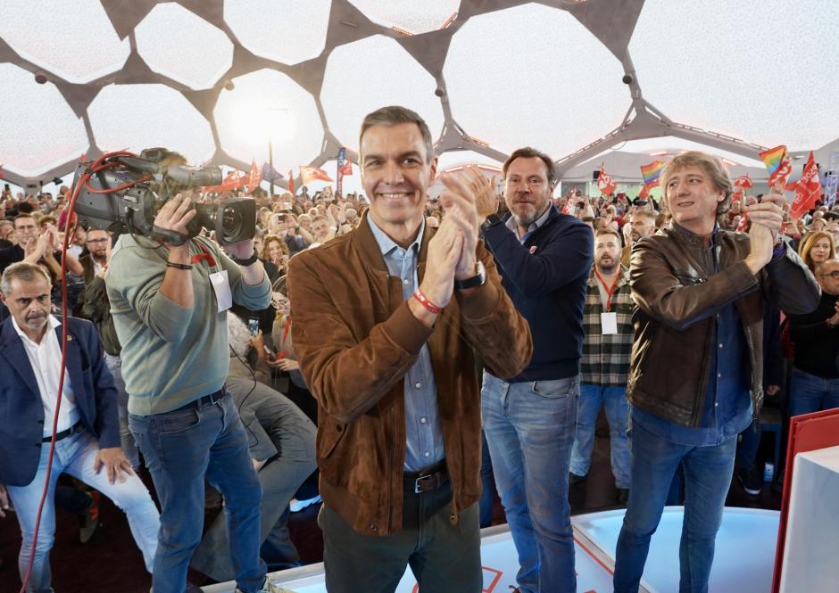 El secretario general del PSOE y presidente del Gobierno, Pedro Sánchez, participa en un mitin en Valladolid