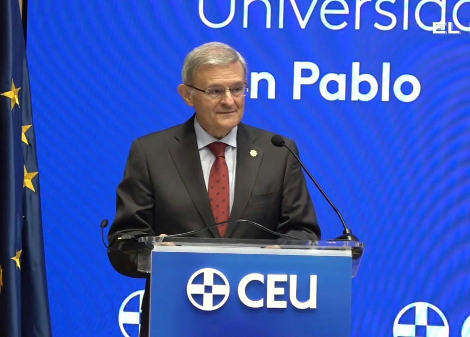 El teniente general Fernando López del Pozo, director general de Política de Defensa del Ministerio de Defensa, en el I Foro CEU Empresa, Sociedad y Cultura de Defensa
