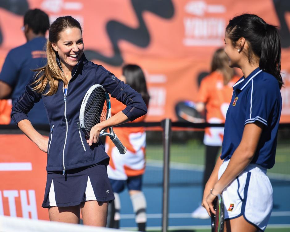 La Duquesa de Cambridge comparte pista con la tenista Emma Raducanu