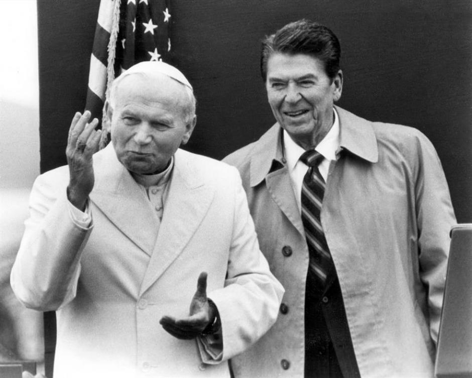 Juan Pablo II con el presidente estadounidense Ronald Reagan