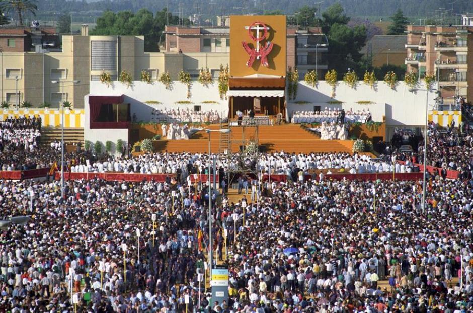 El Sumo Pontífice, Juan Pablo II, en Sevilla
