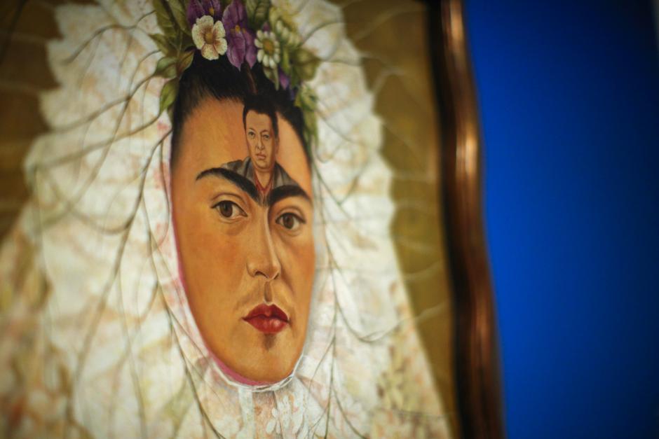 Detalle de la obra «Diego en mi mente» de la artista mexicana Frida Kahlo exhibida en el Museo de Brooklyn en Nueva York.