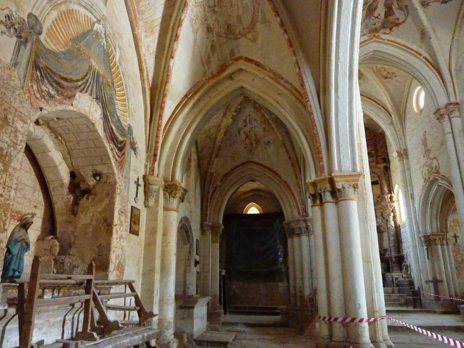 Interior de la iglesia de Villamorón