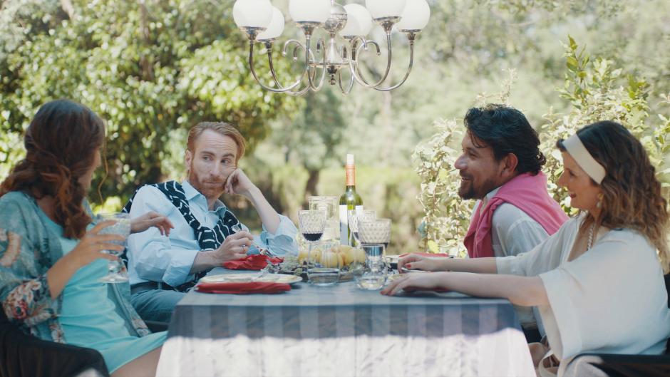 Fotograma de la película «Tengamos la fiesta en paz», de Juan Manuel Cotelo