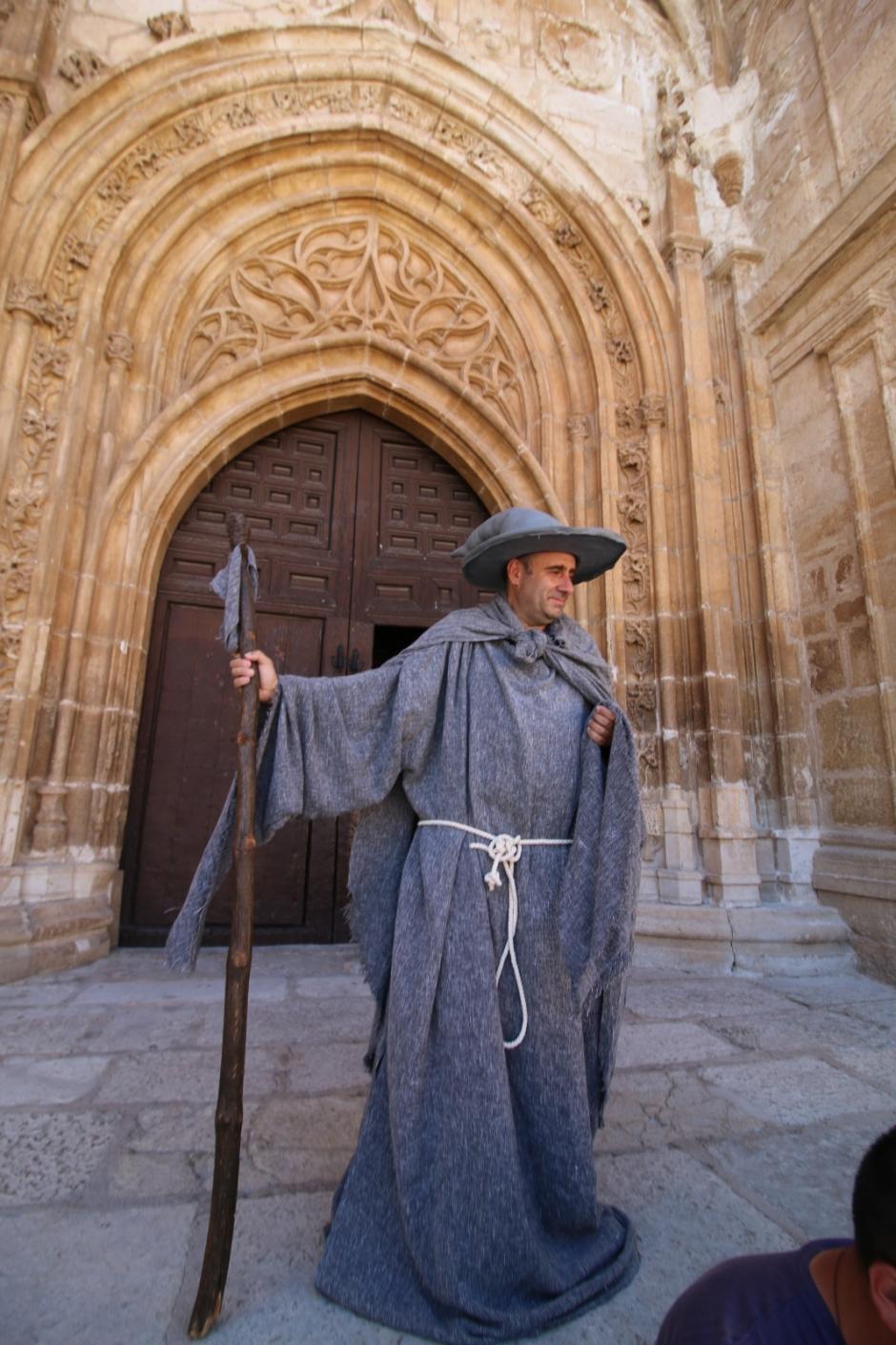 Martinez de Anguita disfrazado de Gandalf en el periplo de `El camino del anillo´