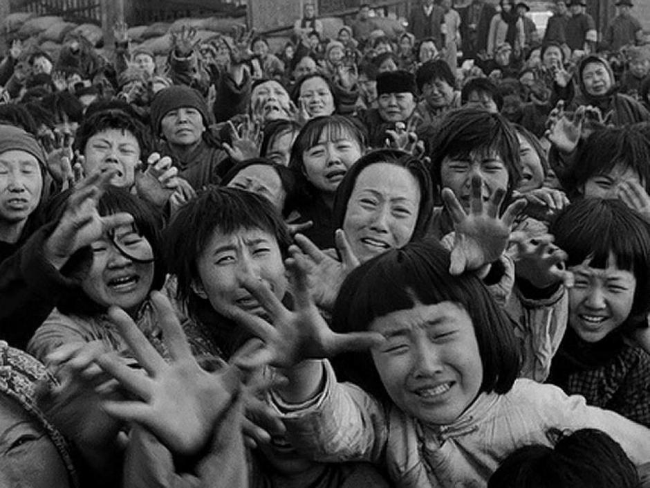 Fotograma de la película «Ciudad de vida y muerte», donde se relata la masacre de Nankín