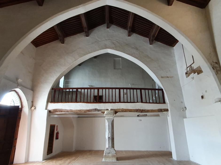 Parte trasera de la sinagoga de Híjar, hoy convertida en iglesia