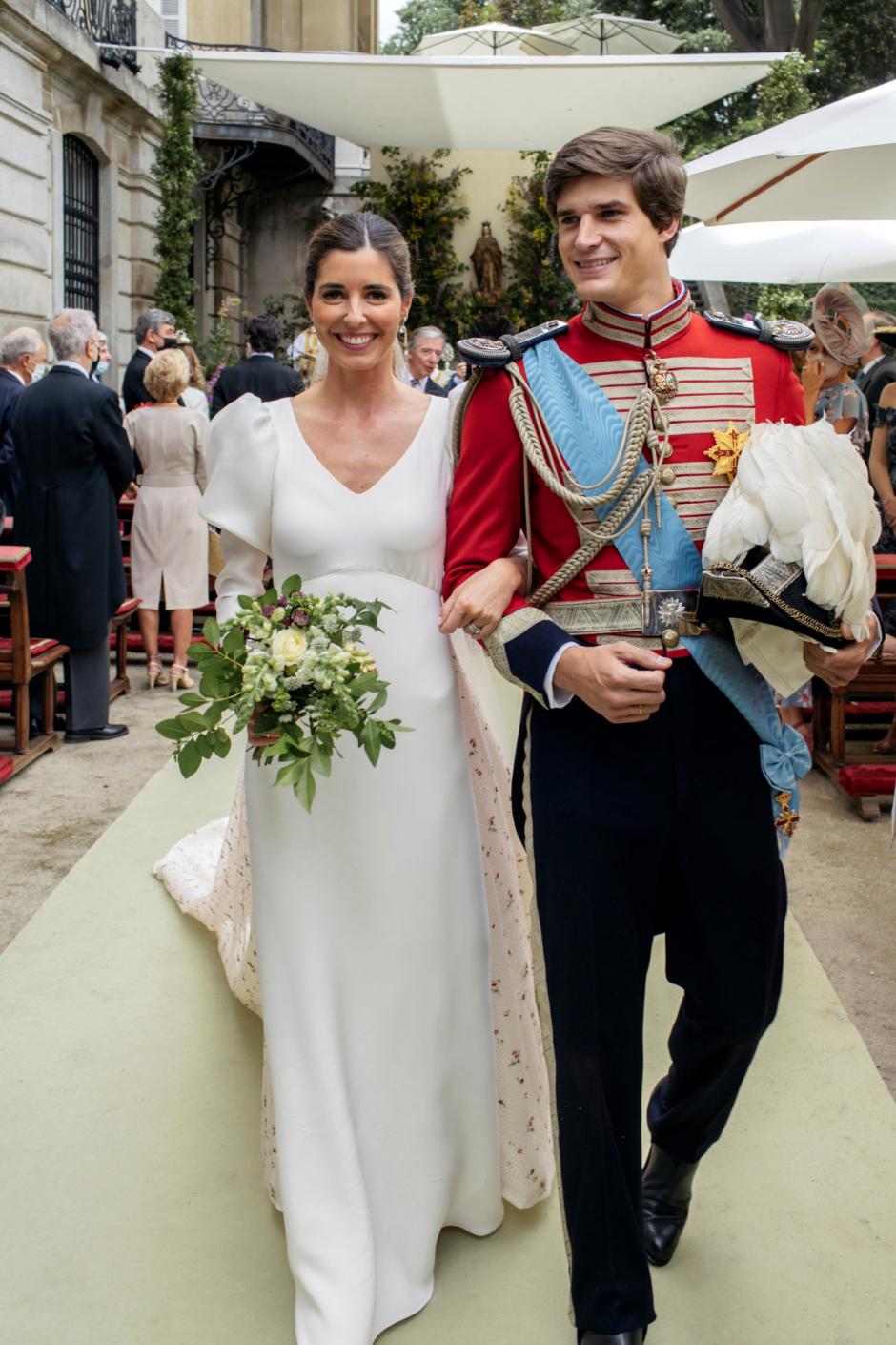 El conde de Osorno Carlos Fitz James Stuart y Belén Corsini durante su boda en Madrid