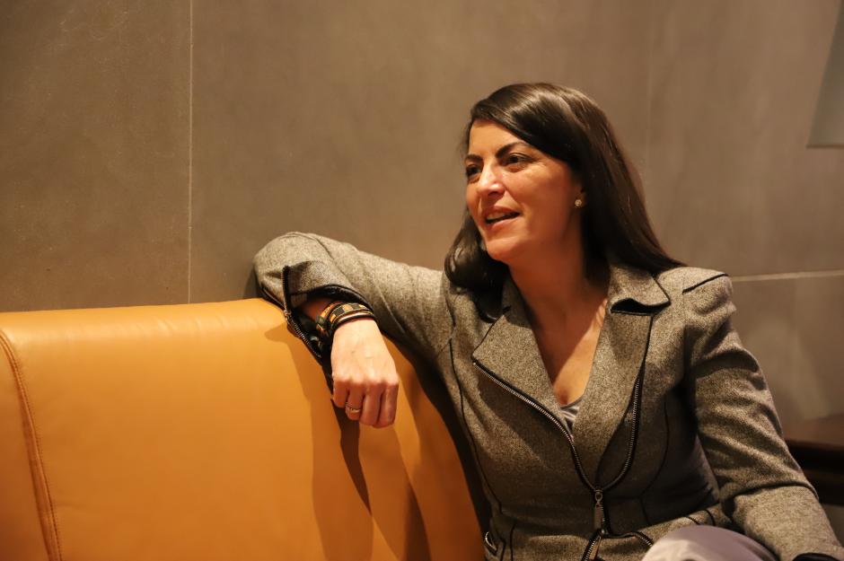 Macarena Olona, en una conversación con El Debate, después de la entrevista.