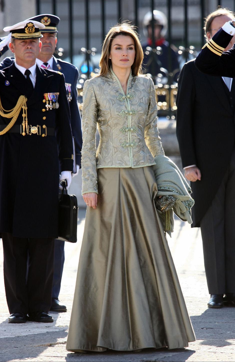 Princes of Asturias , Princess Letizia at the Plaza of Arms, for celebrated Military Easter.

© M. Cordoba  / Enfoque - 060109