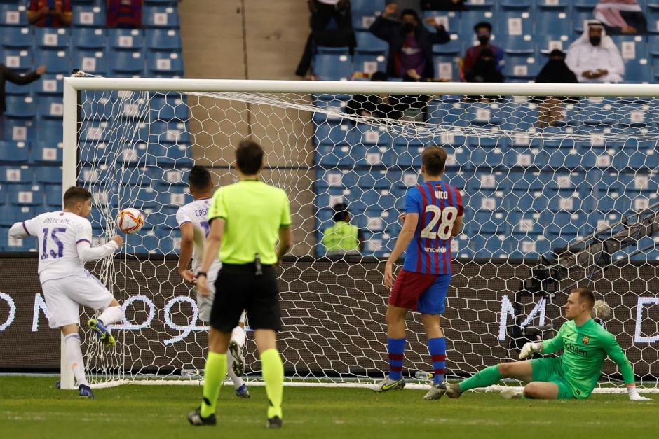 Valverde marca el gol del triunfo del Madrid