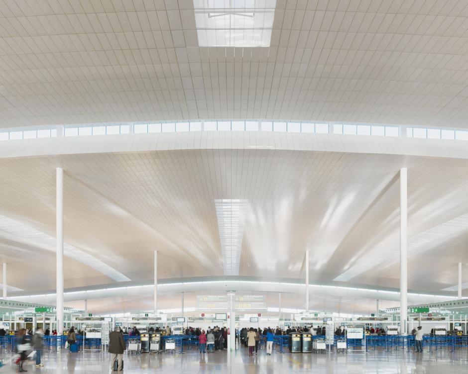 Terminal 1 del aeropuerto de Barcelona, obra de Ricardo Bofill