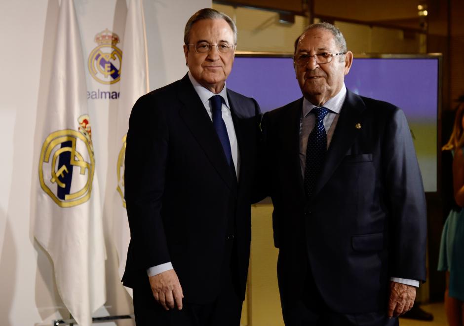 Paco Gento con Florentino Pérez tras su reelección en 2017