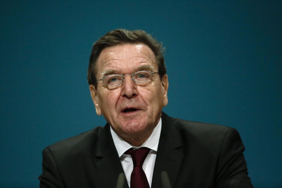Former German SPD Chancellor Gerhard Schroeder delivers his speech during the Social Democratic Party, SPD, convention in Berlin, Germany, Thursday, Dec. 10, 2015.