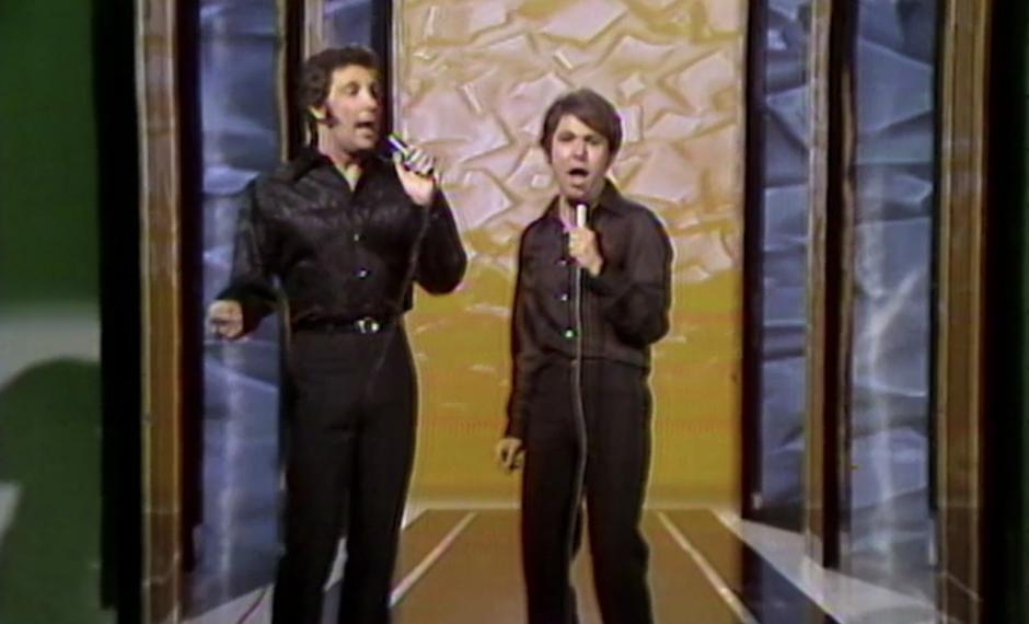 Tom Jones y Raphael, en 1970, en un programa en Reino Unido