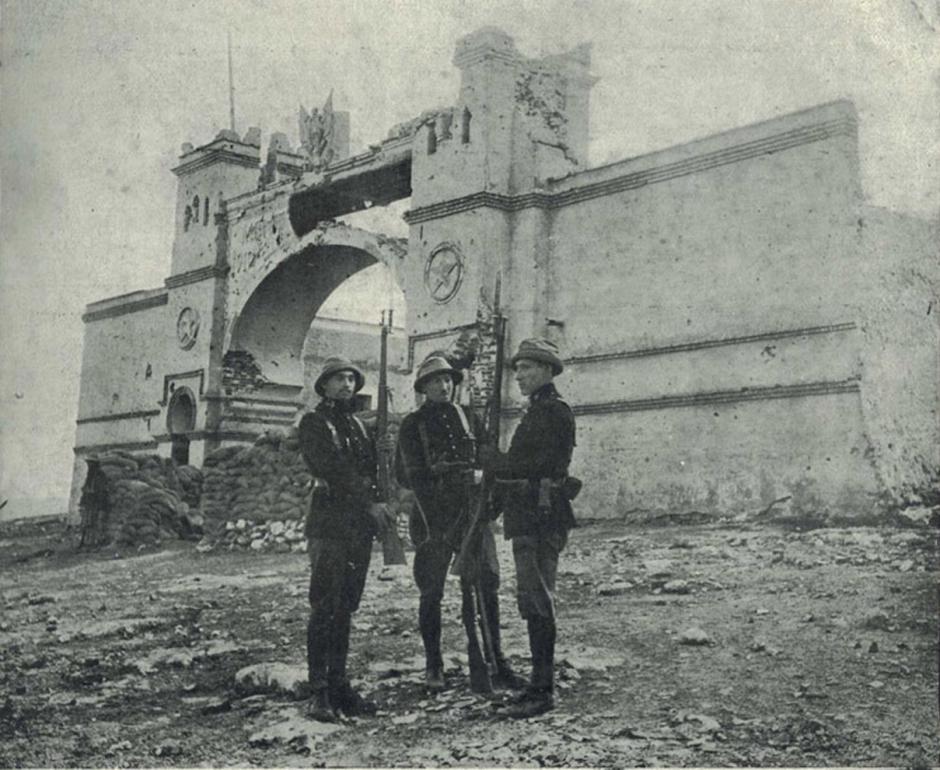 Año 1922. Soldados en el Monte Arruit