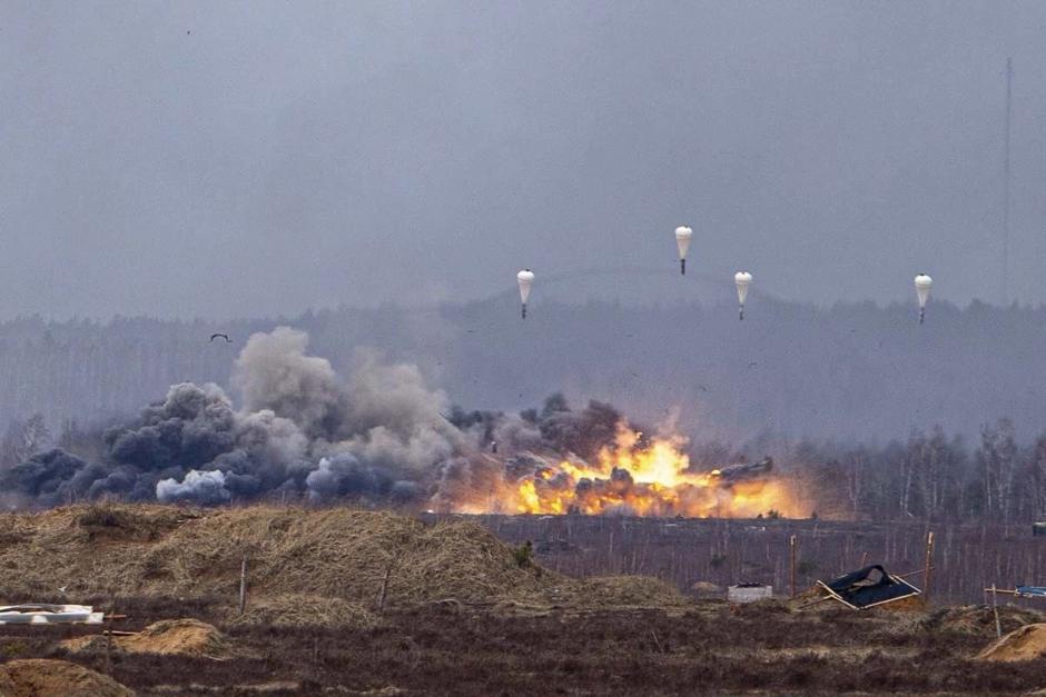 Bombardeos durante ejercicios conjuntos de las fuerzas armadas de Rusia y Bielorrusia