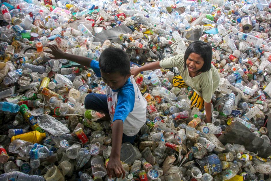 De las 460 millones de toneladas de plástico producido en 2019 en el mundo, 353 millones acabaron como desechos
