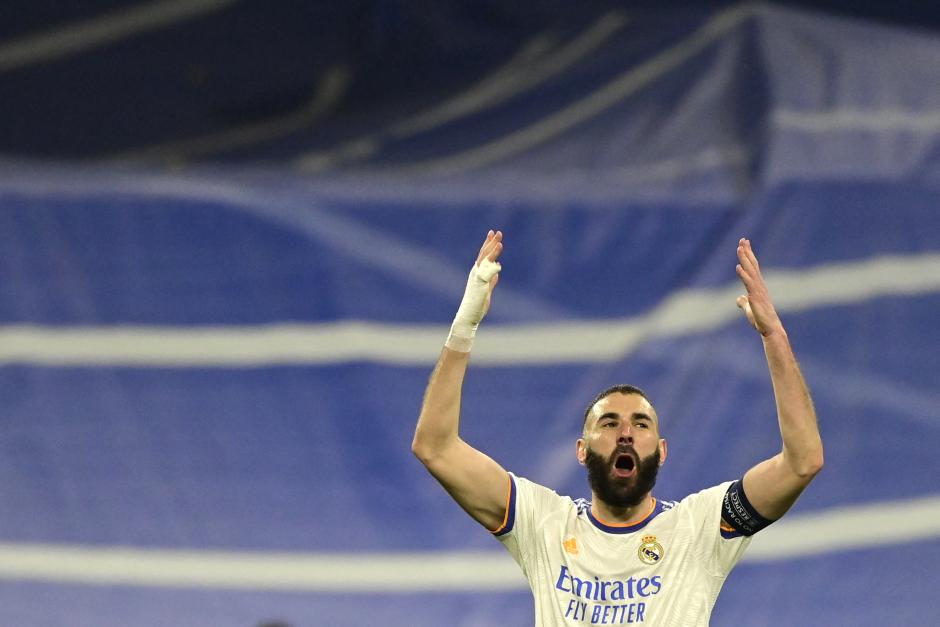 Benzema celebra el tercer gol del Madrid