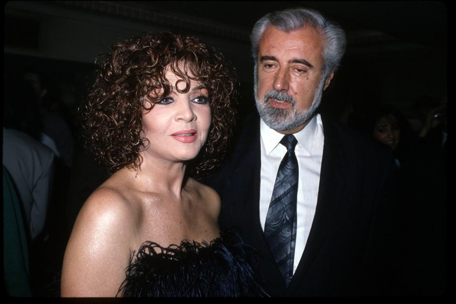 La actriz Sara Montiel y su marido Pepe Tous, en la década de 1980.