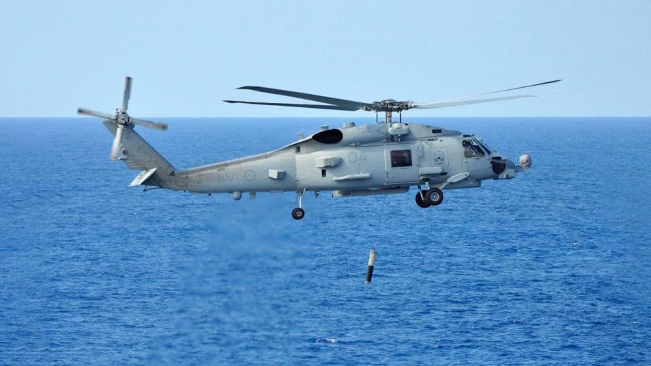 Un MH-60R en pleno vuelo