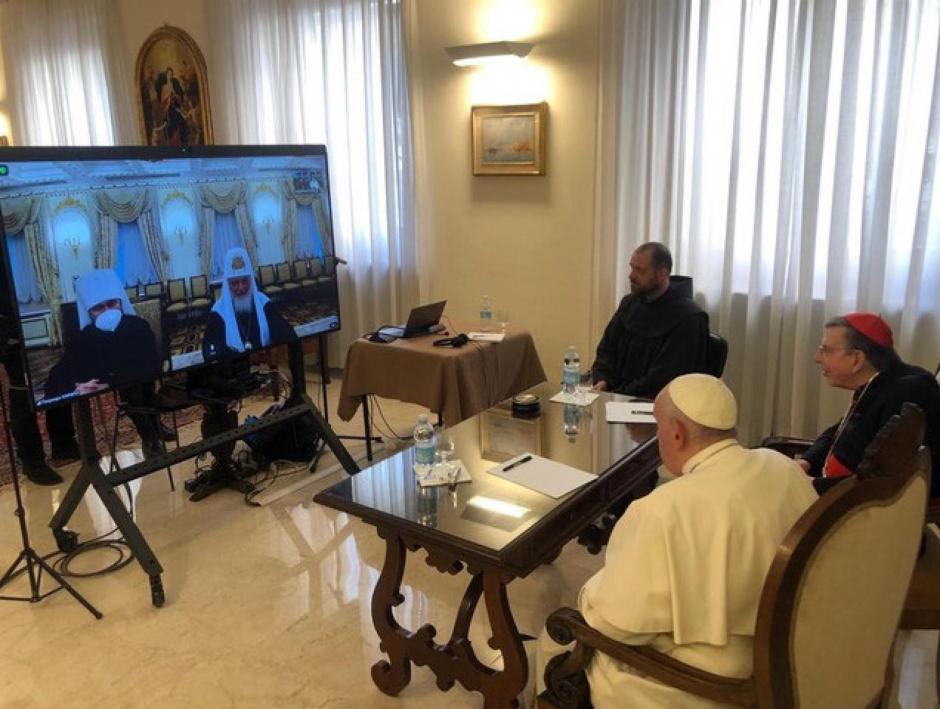 Imagen de la videconferencia mantenida entre el Santo Padre y el patriarca ruso