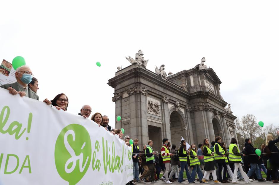 La marcha durante su paso por la Puerta de Alcalá