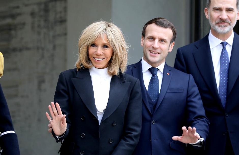 French President Emmanuel Macron and Brigitte Macron welcome Spain'sKing  at the ElyseePalace in Paris, France March 11, 2020.