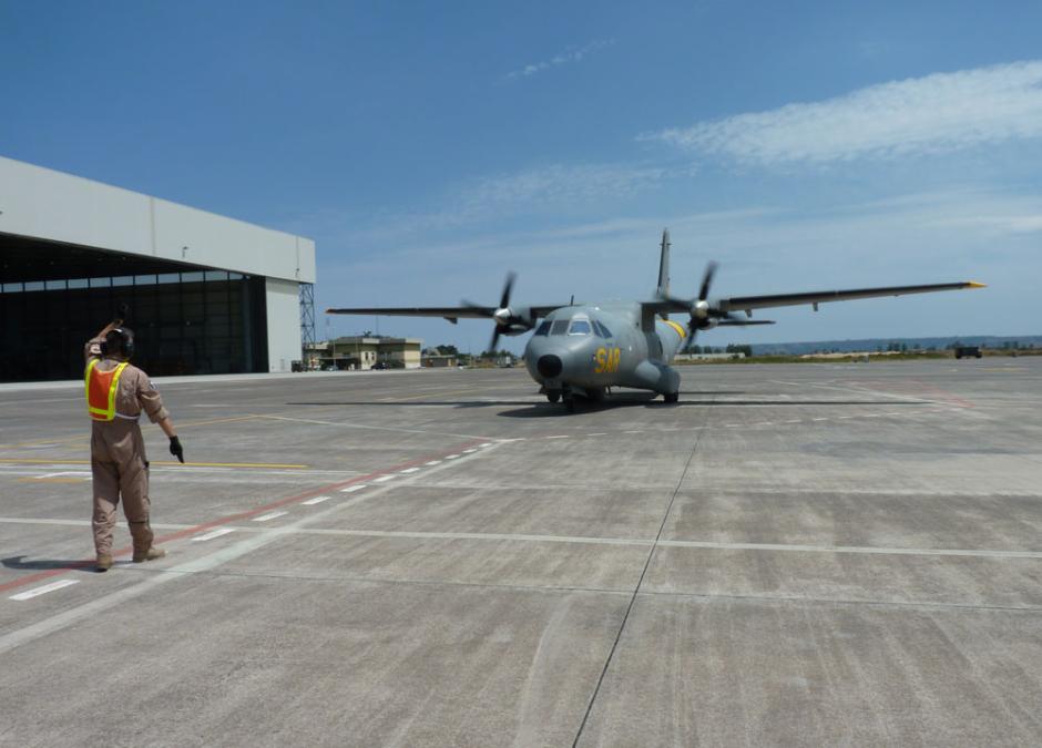 Los aviones no podrían volar sin el trabajo militar desde tierra