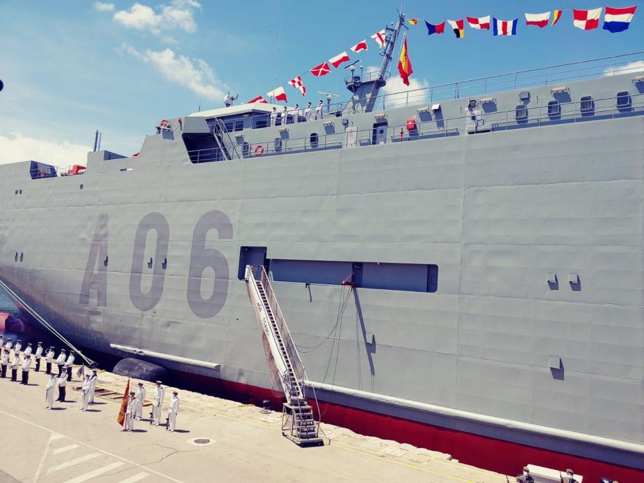 Acto de entrega a la Armada del buque de transporte logístico (BTL) del Ejército de Tierra "Ysabel" (A-06), el 2 de junio de 2021
POLITICA ESPAÑA EUROPA MURCIA SOCIEDAD
ARMADA