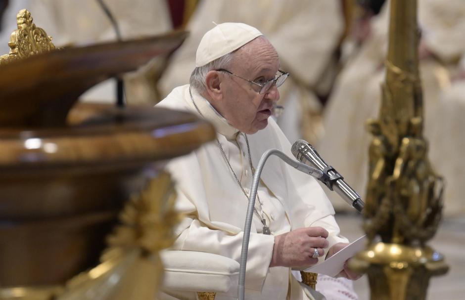 El Papa Francisco, pronunciando su homilía en la misa de la divina Misericordia