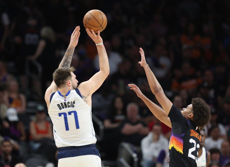 Doncic ha liderado a Dallas en su disputado duelo contra Phoenix