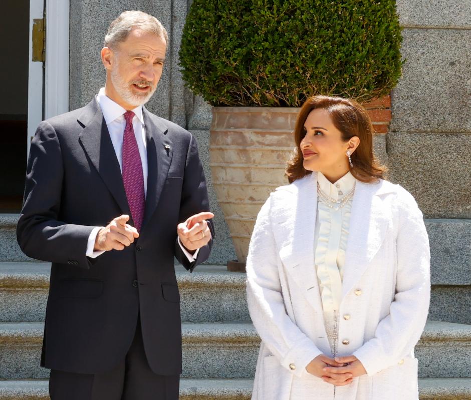 Spanish King Felipe VI and Sheikha Jawaher Bint Hamad Bin Suhaim Al Thani during a lunch ceremony for Emir of Qatar on occasion his official visit to Spain in ZarzuelaPalace in Madrid on Tuesday, 17 May 2022.