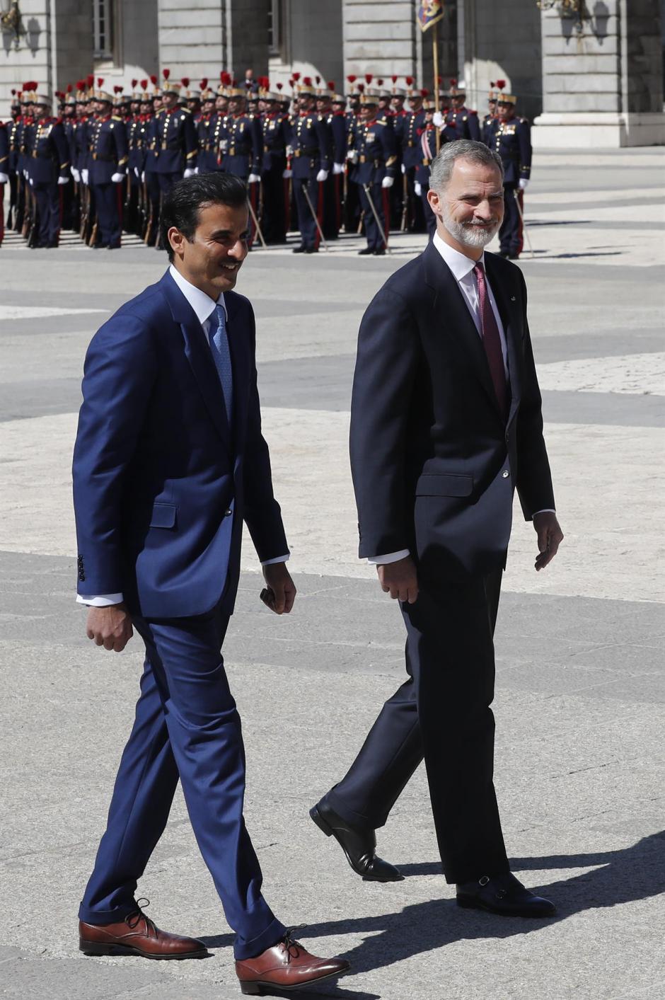 El rey Felipe recibe al emir de Catar, el jeque Tamim Bin Hamad Al Thani, en el Palacio Real de Madrid