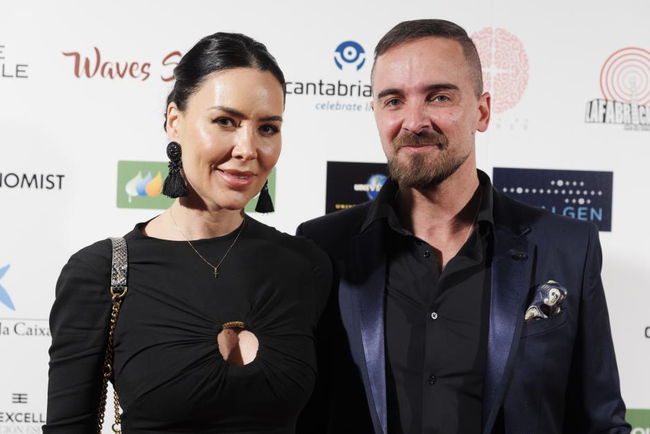 Vania Millán y Julián Bayón