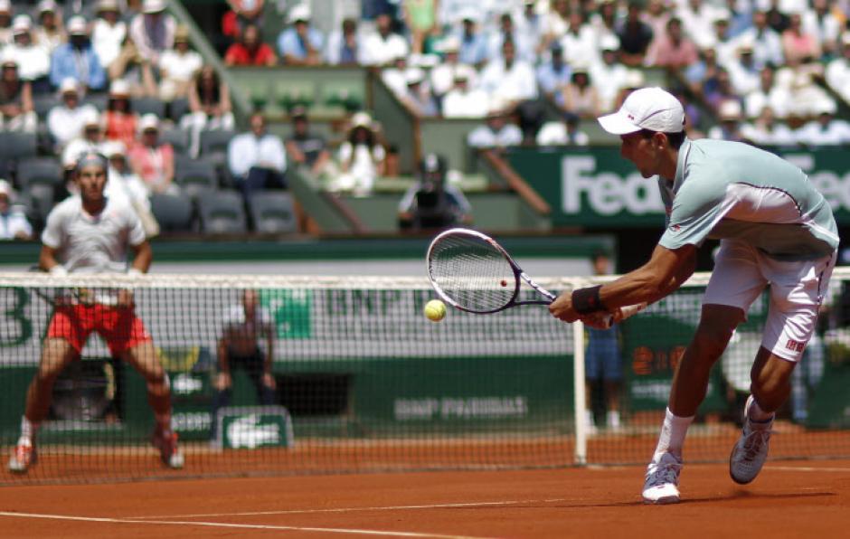Rafael Nadal y Novak Djokovic durante la semifinal de Roland Garros en 2013