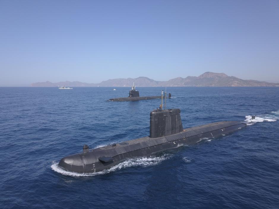 Espectaculares vistas de los dos submarinos «cabalgando» juntos