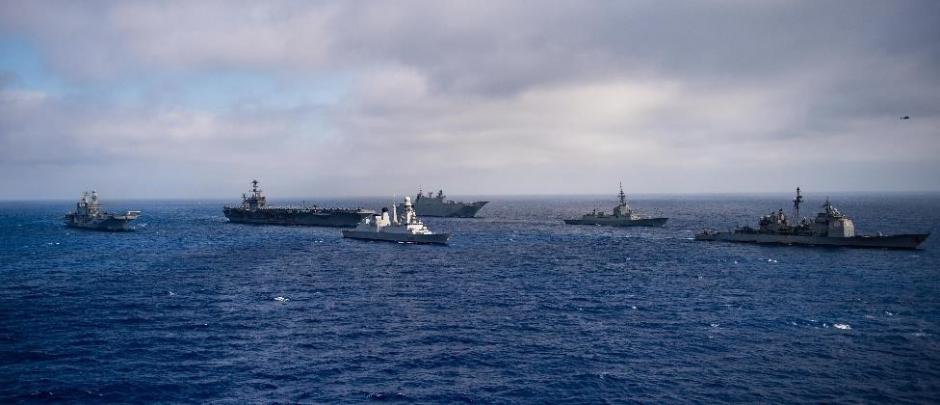 Vista general del grupo naval encabezado por el portaaviones Harry S. Truman al mando de la OTAN