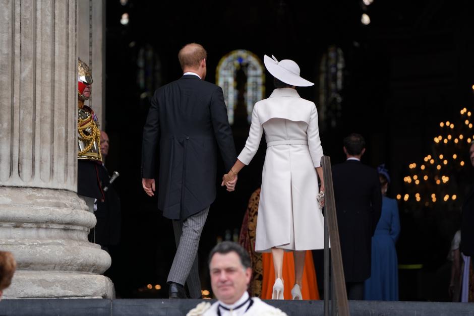 Meghan Markle y el Príncipe Harry, en la misa en honor a la Reina Isabel II