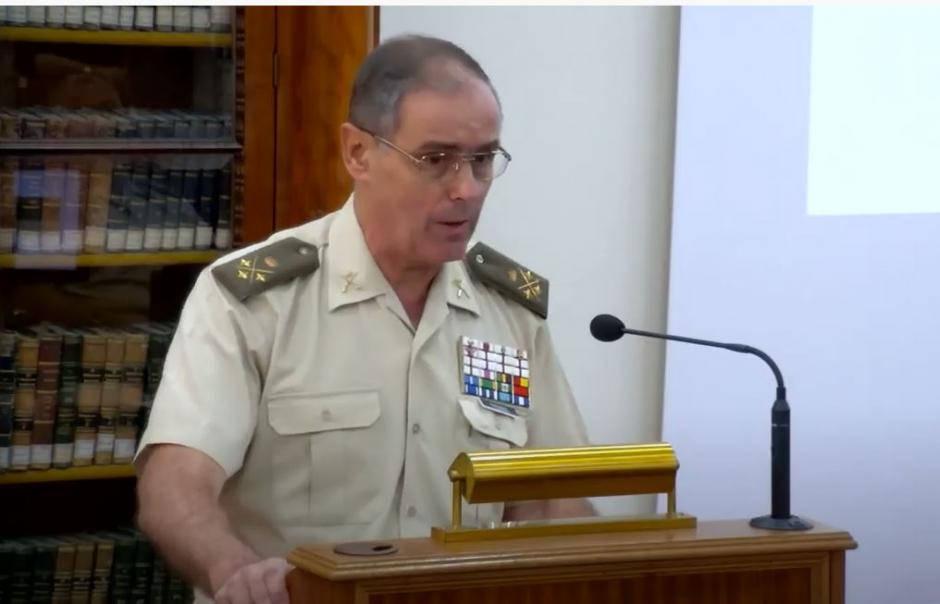 El 2º del Jemad, el teniente general Carlos Palacios durante su intervención