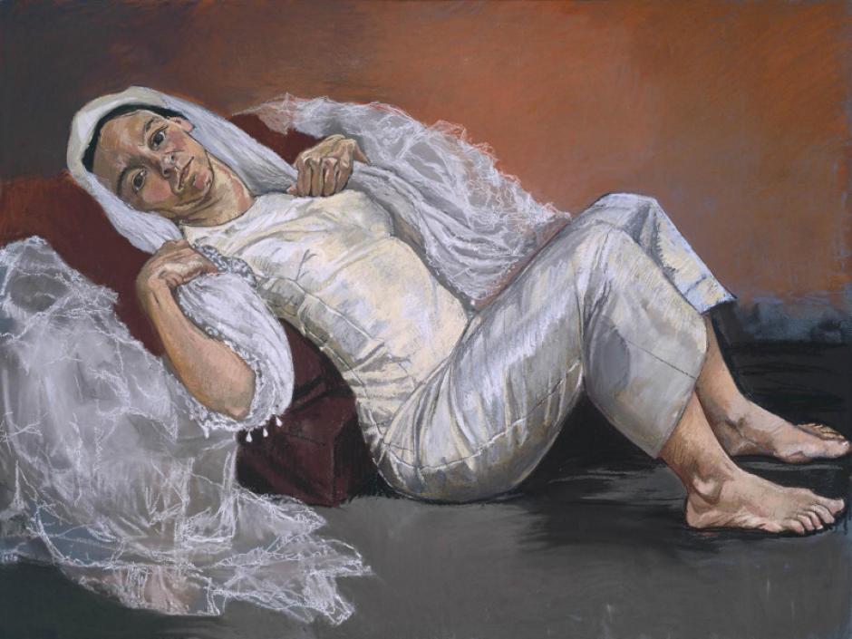 Tanto en 'La Novia' como en otros cuadros, como  en su réplica al 'Matrimonio a la moda' de Hogarth, Paula Rego subraya la fuerza del cuerpo de la mujer